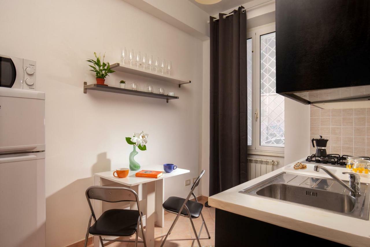 Piceni 6 House Apartment Rome Bagian luar foto